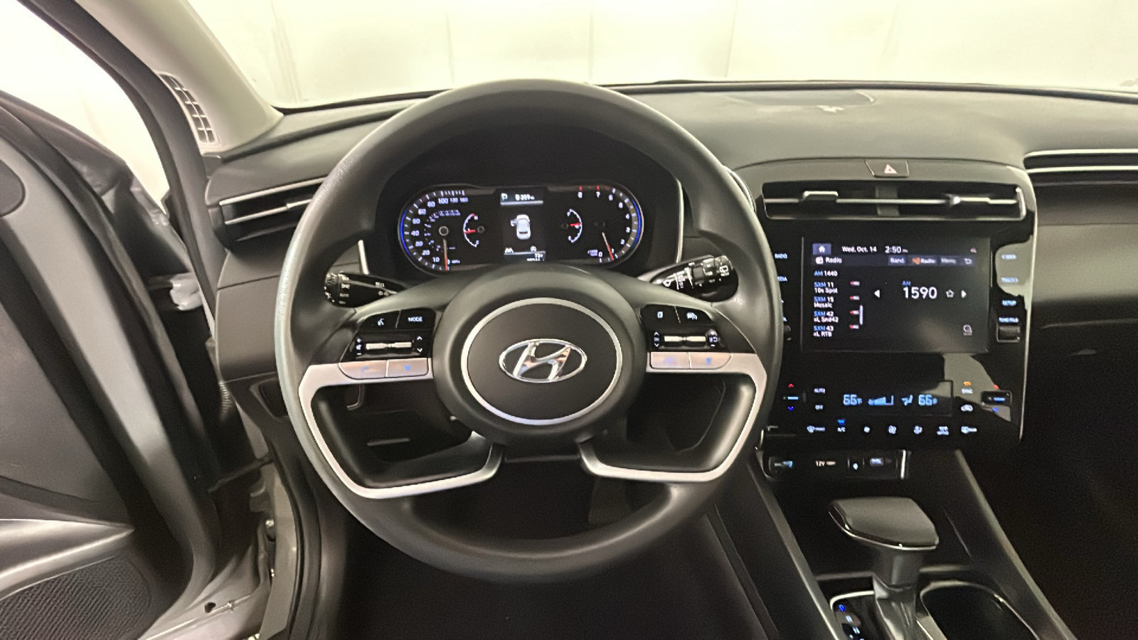 Used 2024 Hyundai Tucson SEL FWD image 18