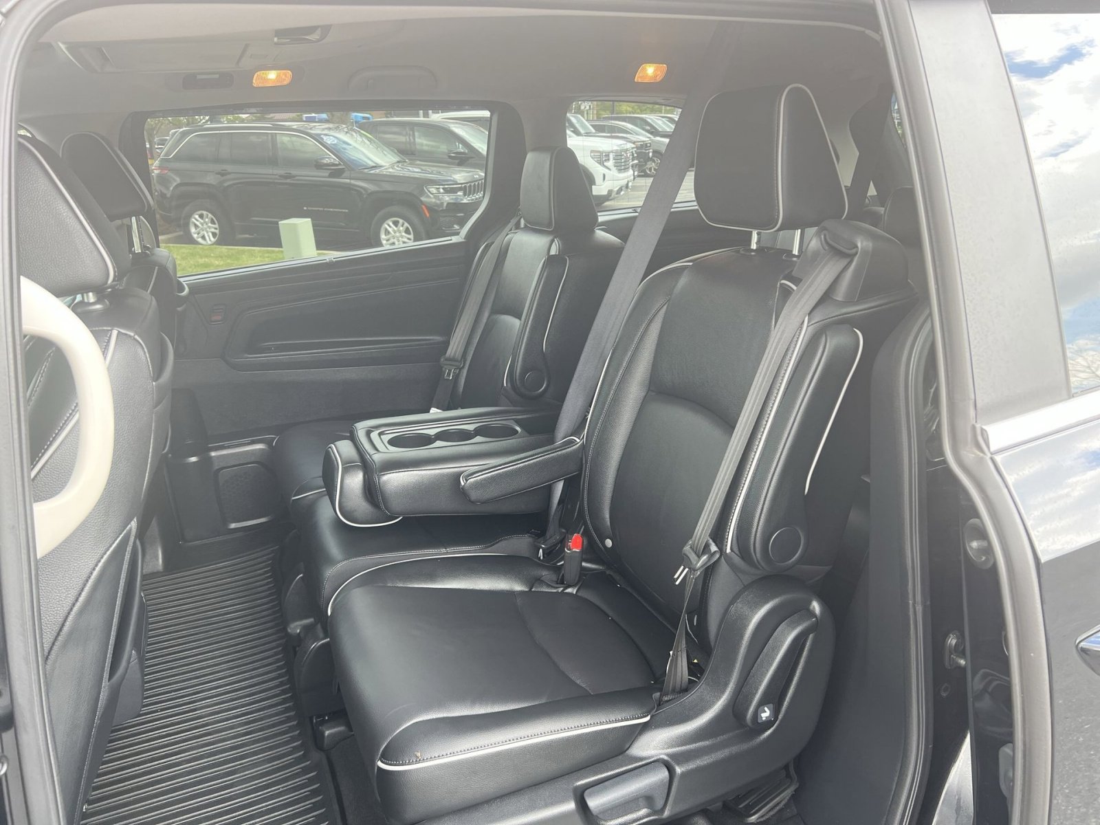 Used 2025 Honda Odyssey Touring image 23