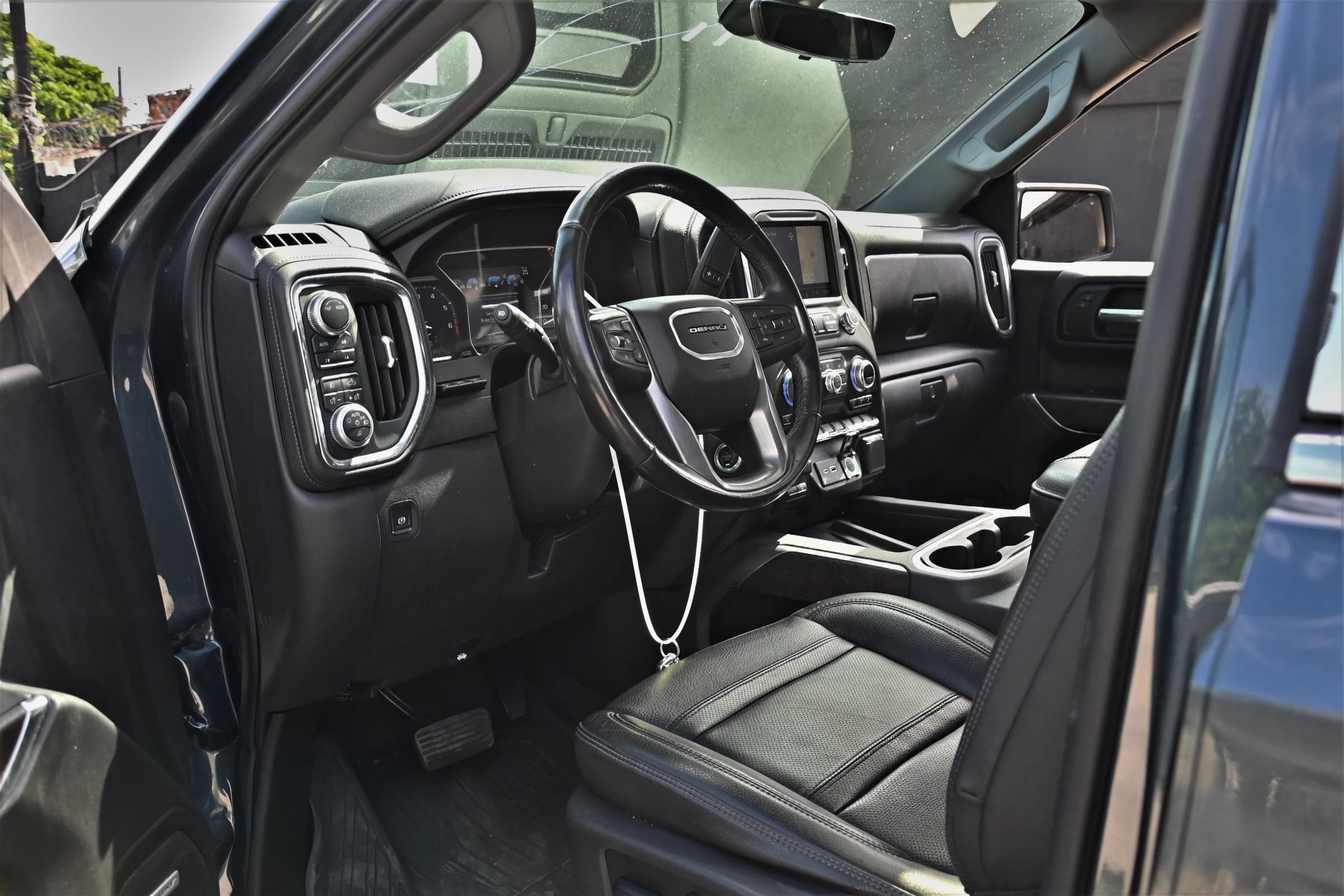 Used 2020 GMC Sierra 1500 Denali w/ Denali Ultimate Package AWD/4WD image 12