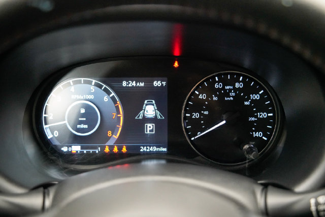 Used 2023 Nissan Kicks SR w/ SR Premium Package FWD image 24