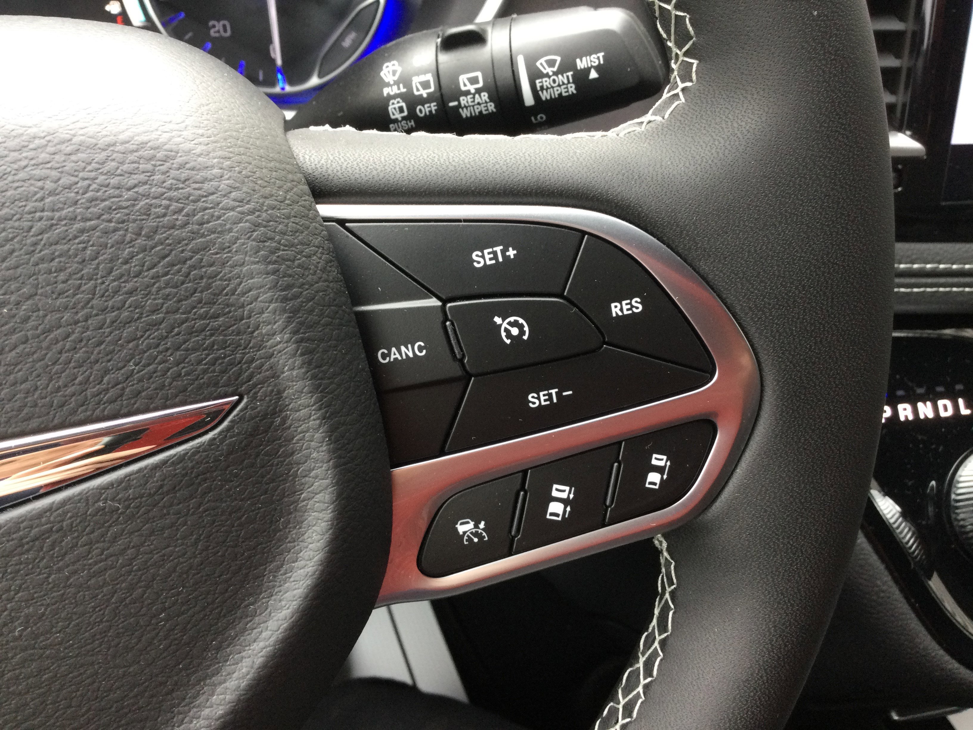 New 2026 Chrysler Pacifica Select image 13