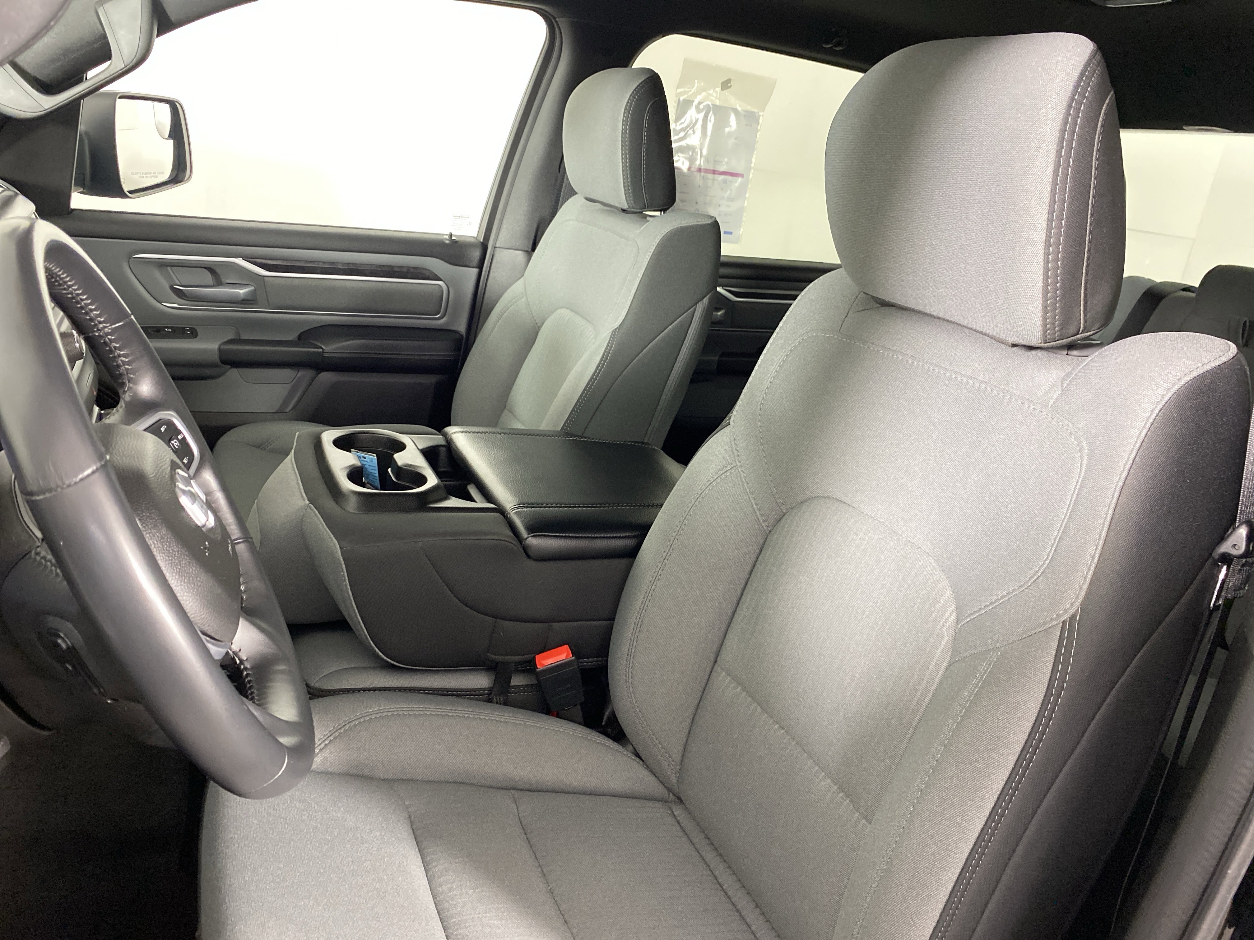 Used 2022 RAM 1500 Big Horn AWD/4WD image 16