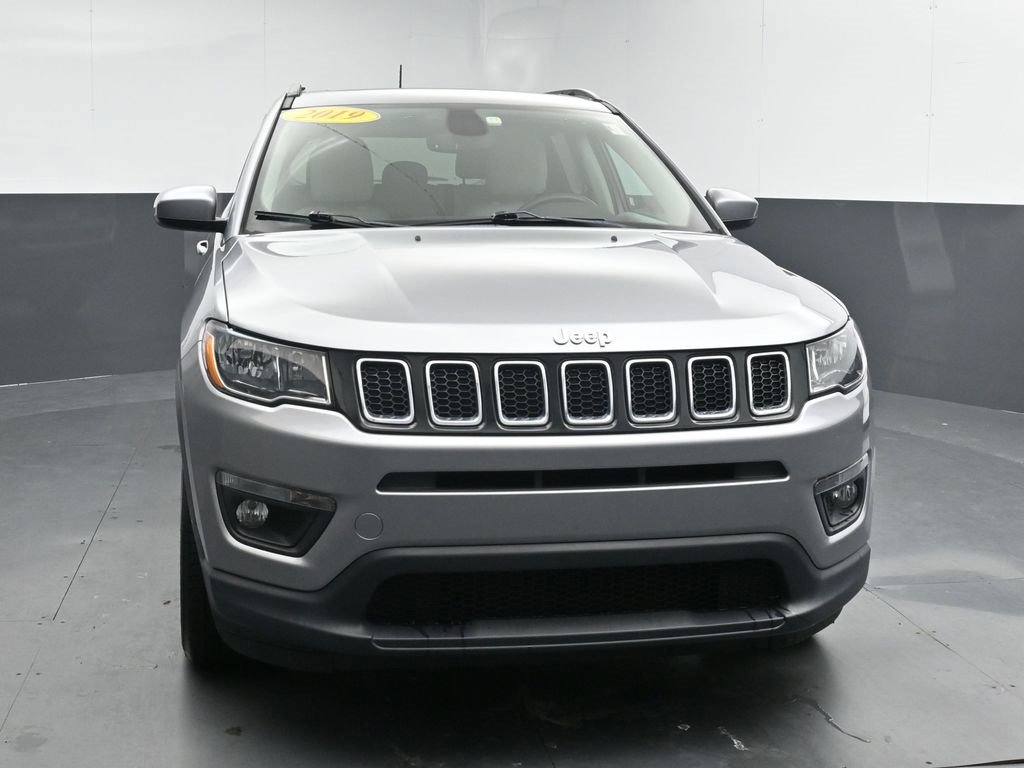 Used 2019 Jeep Compass Latitude w/ Popular Equipment Group image 3