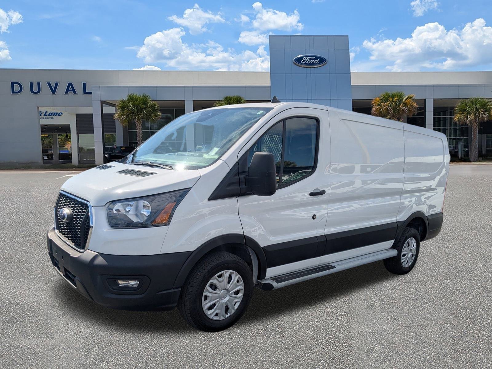 Used 2024 Ford Transit 250 Low Roof w/ Exterior Upgrade Package image 8