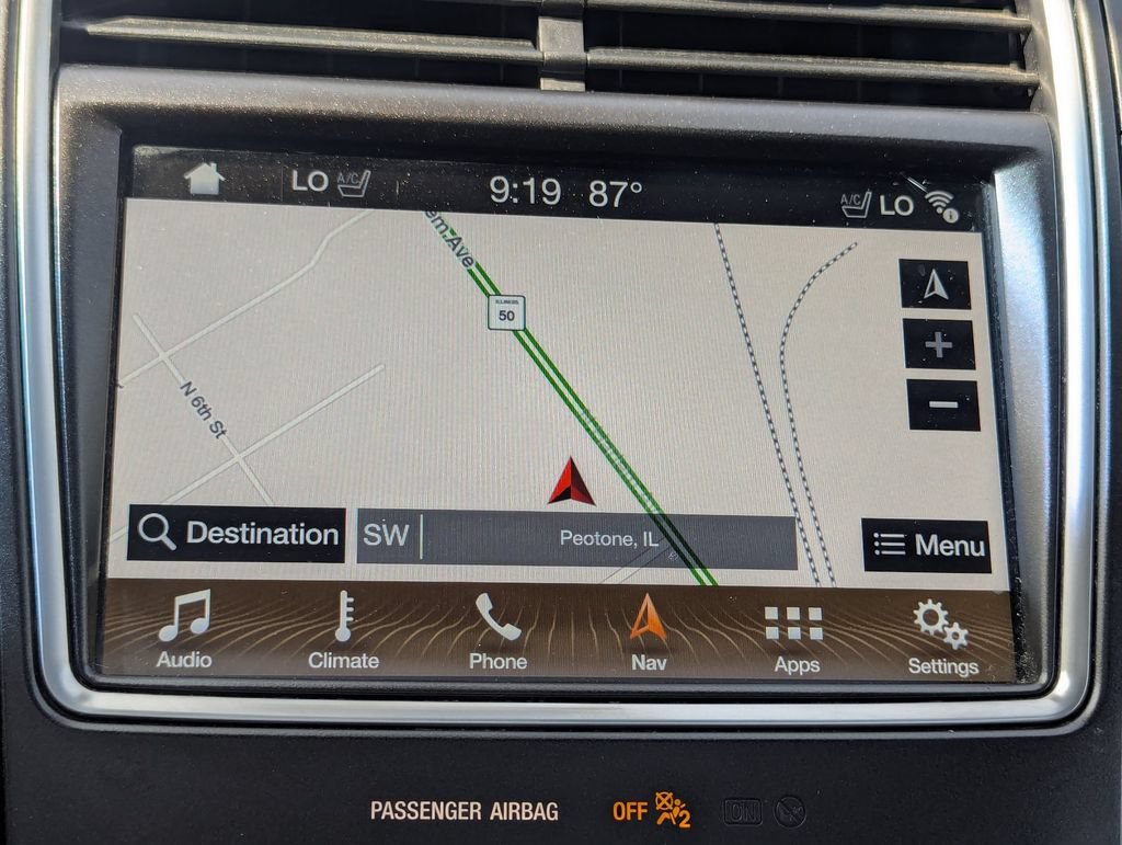 Used 2018 Lincoln MKX Reserve w/ Luxury Package AWD/4WD image 17