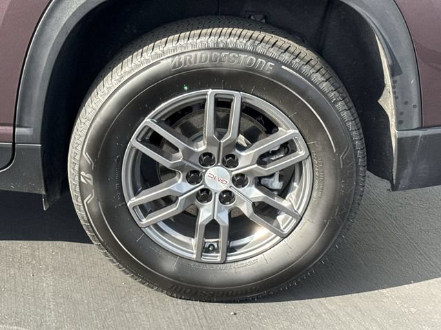 Certified 2025 GMC Acadia Elevation AWD/4WD image 32