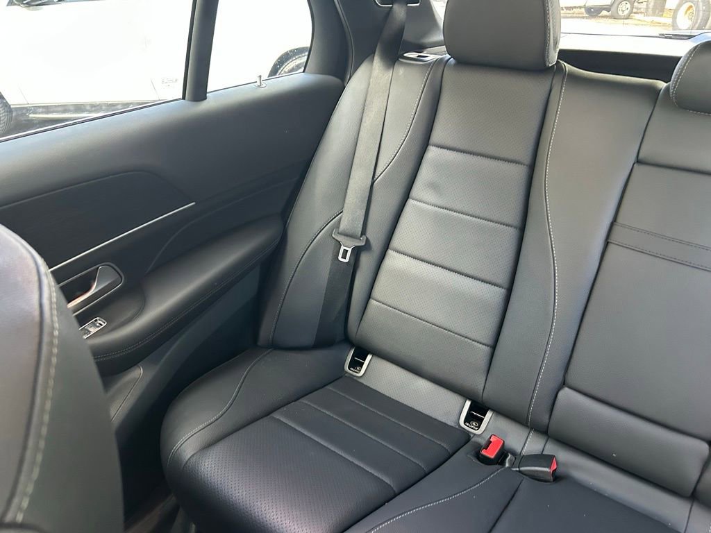 Used 2025 Mercedes-Benz GLE 450e 4MATIC image 12