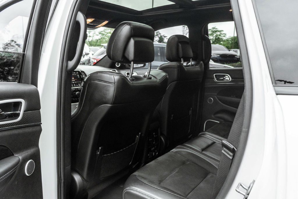 Used 2020 Jeep Grand Cherokee SRT w/ Trailer Tow Group IV AWD/4WD image 30