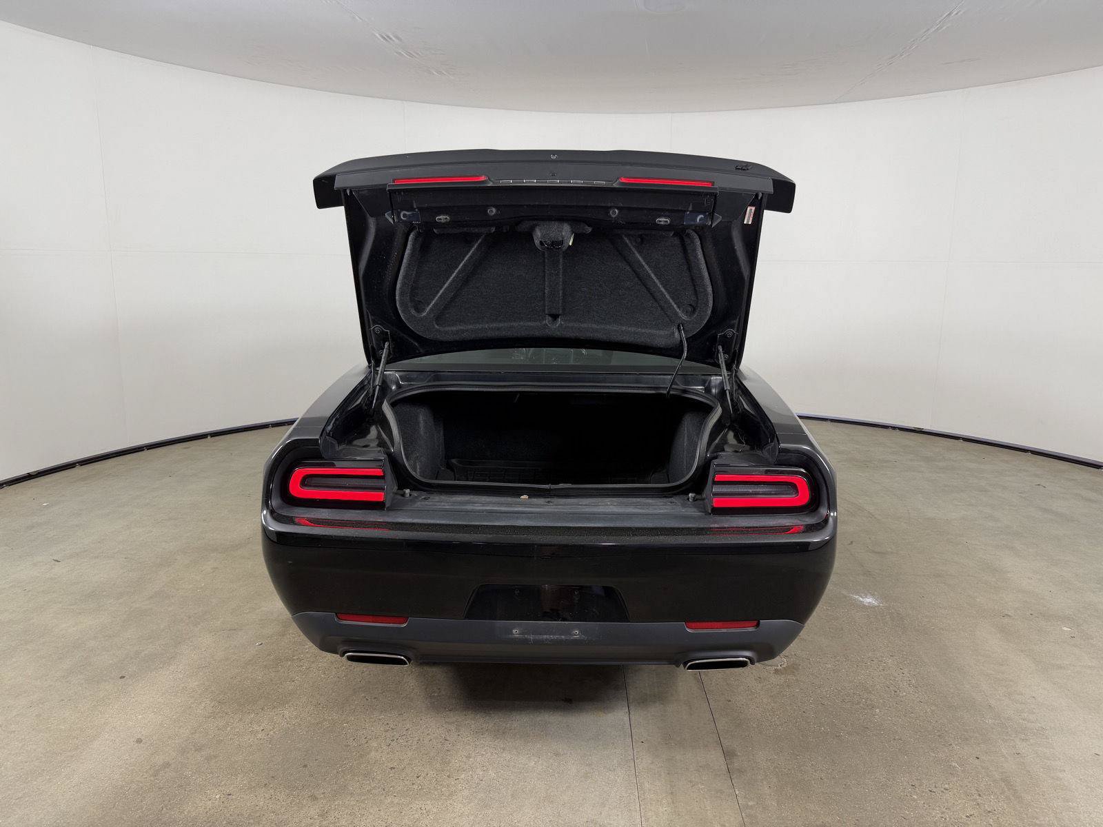Used 2019 Dodge Challenger SXT w/ Blacktop Package AWD/4WD image 7