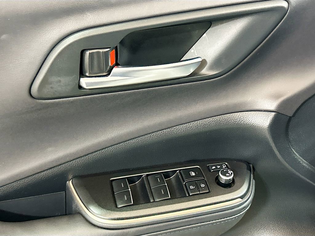 Used 2023 Toyota Crown XLE image 15