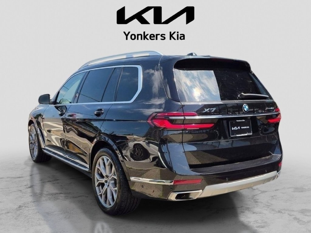 Used 2025 BMW X7 xDrive40i AWD/4WD image 13