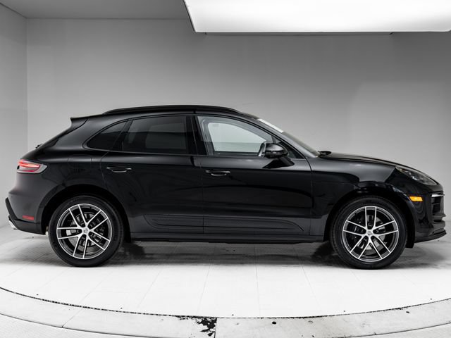 Certified 2026 Porsche Macan AWD/4WD image 33