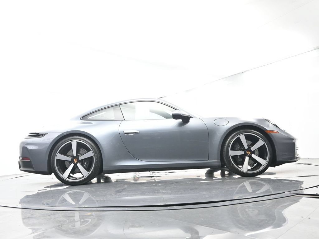 Certified 2025 Porsche 911 Carrera RWD image 52