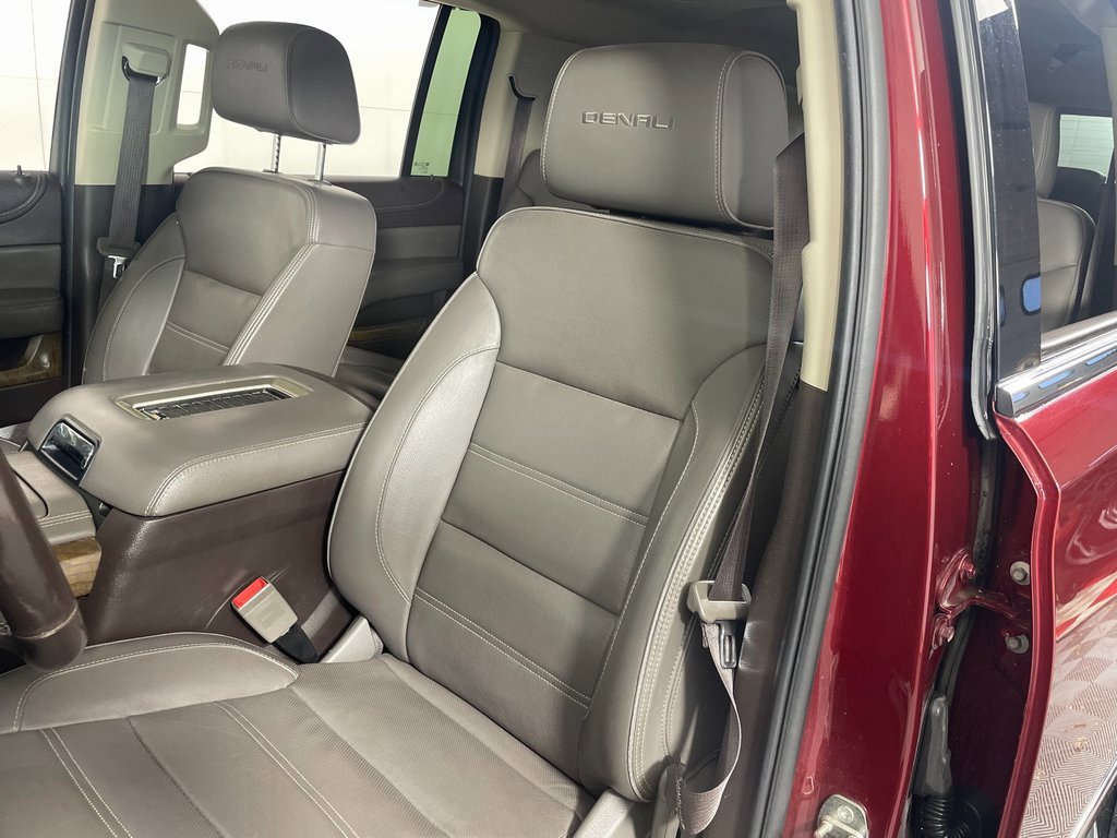 Used 2018 GMC Yukon XL Denali w/ Open Road Package image 22