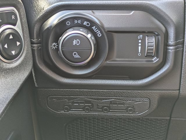 Used 2026 Jeep Gladiator Mojave AWD/4WD image 17