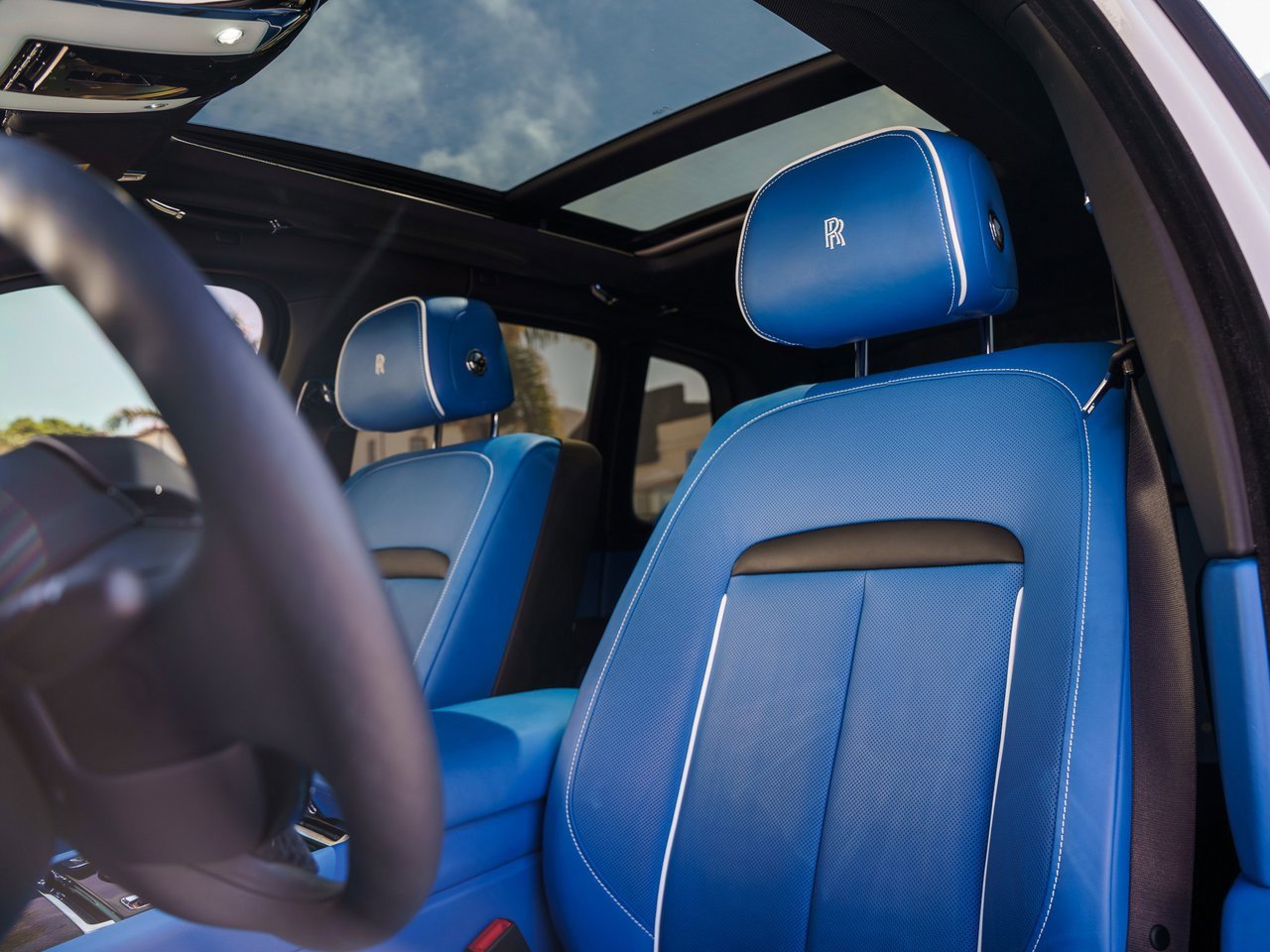 Certified 2023 Rolls-Royce Cullinan Black Badge w/ Driver's Package image 22