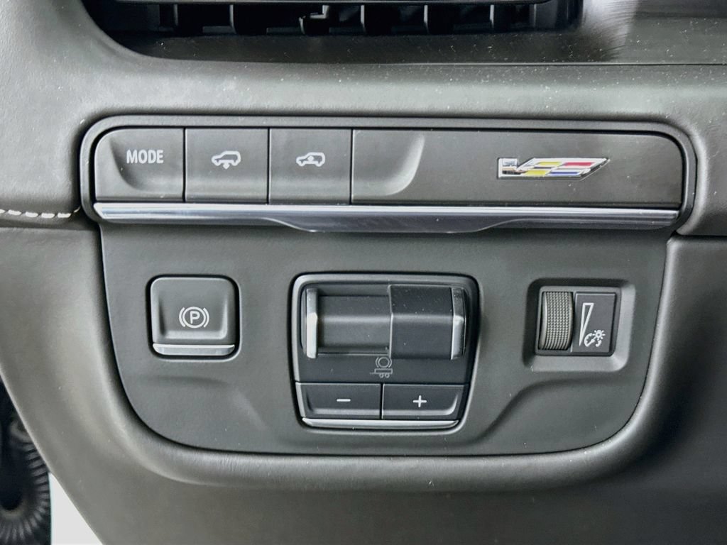 Used 2023 Cadillac Escalade V w/ Heavy-Duty Trailer Package AWD/4WD image 10