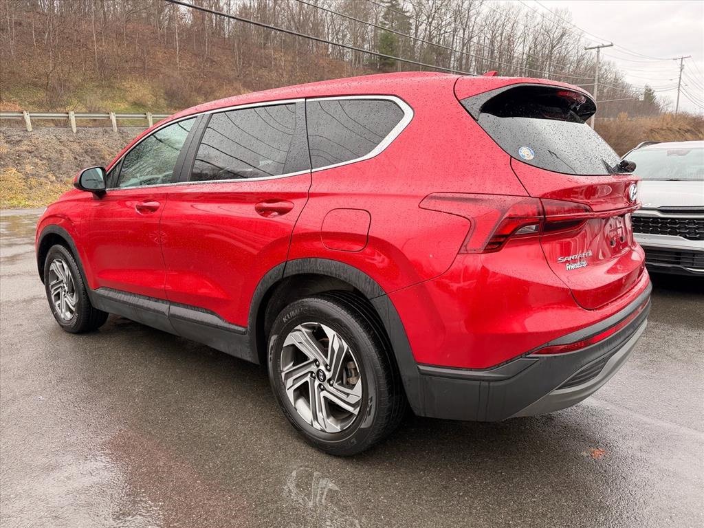 Used 2022 Hyundai Santa Fe SE image 4