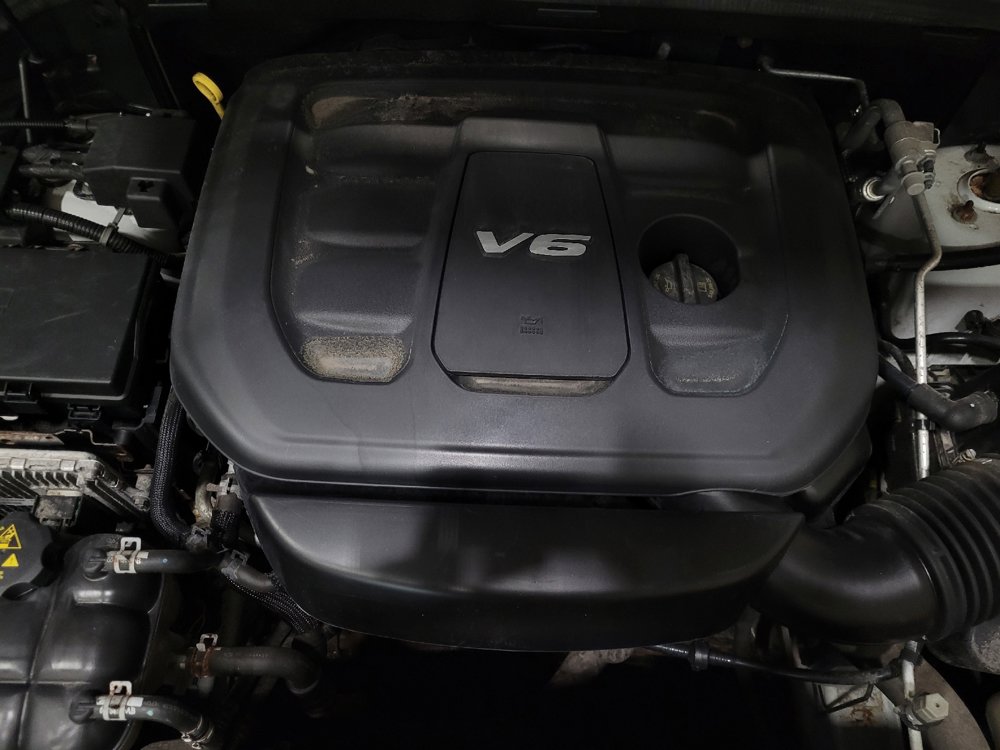 Used 2018 Jeep Grand Cherokee Overland image 30