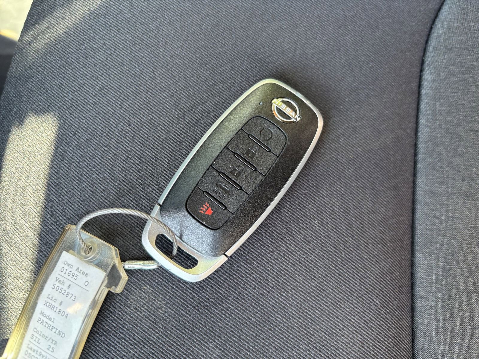 Used 2025 Nissan Pathfinder SV FWD image 18
