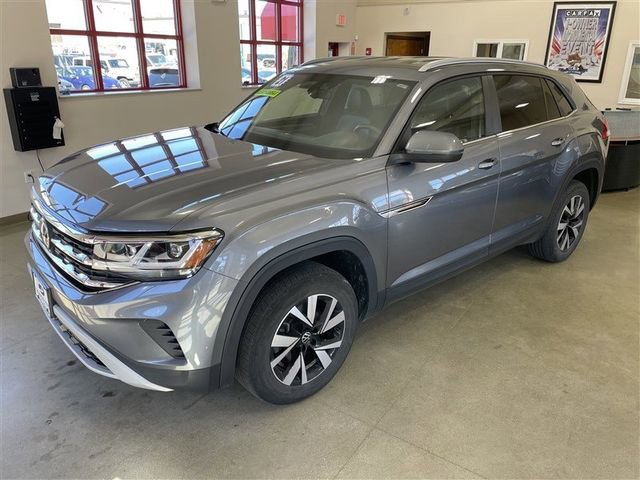 Used 2021 Volkswagen Atlas Cross Sport SE AWD/4WD image 3