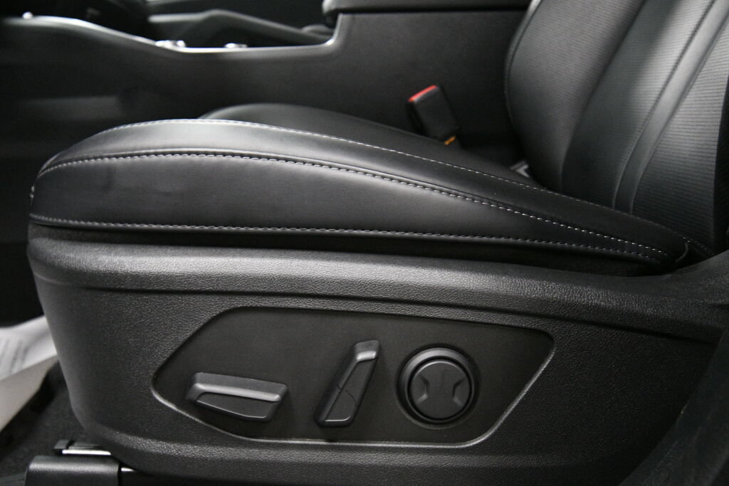 Used 2025 Kia Sorento EX AWD/4WD image 11