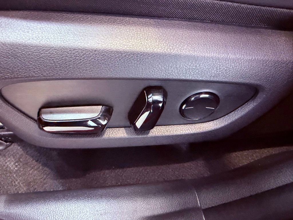 Certified 2025 Lexus NX 250 FWD w/ Premium Package image 20