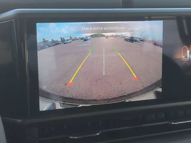 Used 2025 Jeep Wrangler Sahara image 18