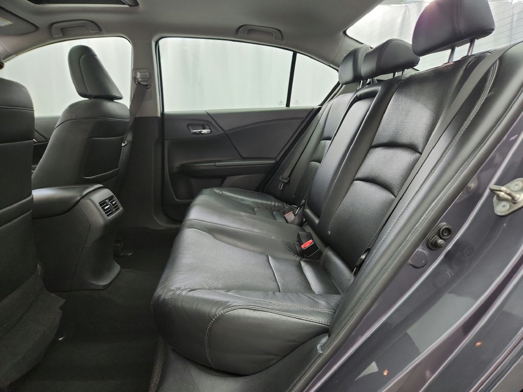 Used 2017 Honda Accord EX-L image 24