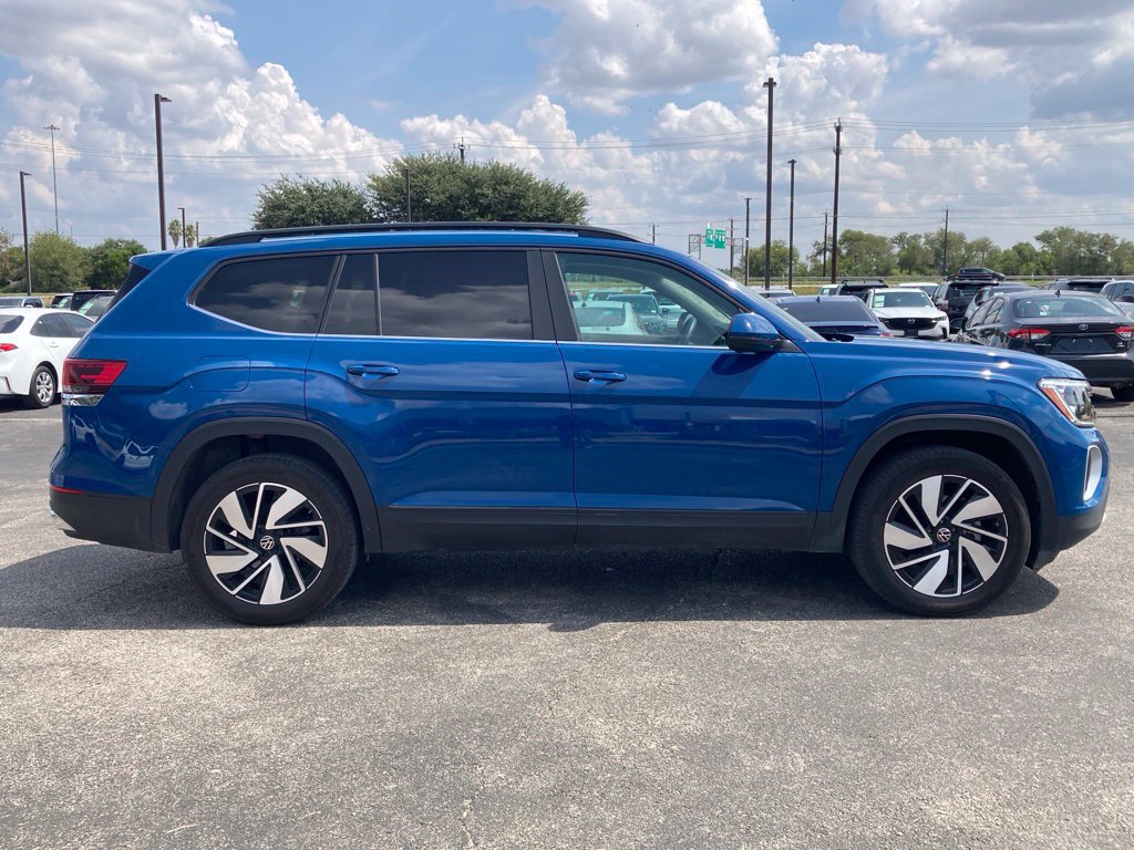 Used 2026 Volkswagen Atlas SE AWD/4WD image 4