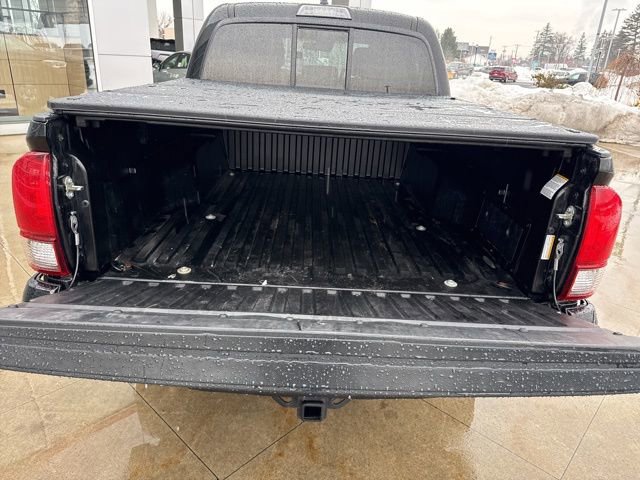 Used 2023 Toyota Tacoma SR AWD/4WD image 29