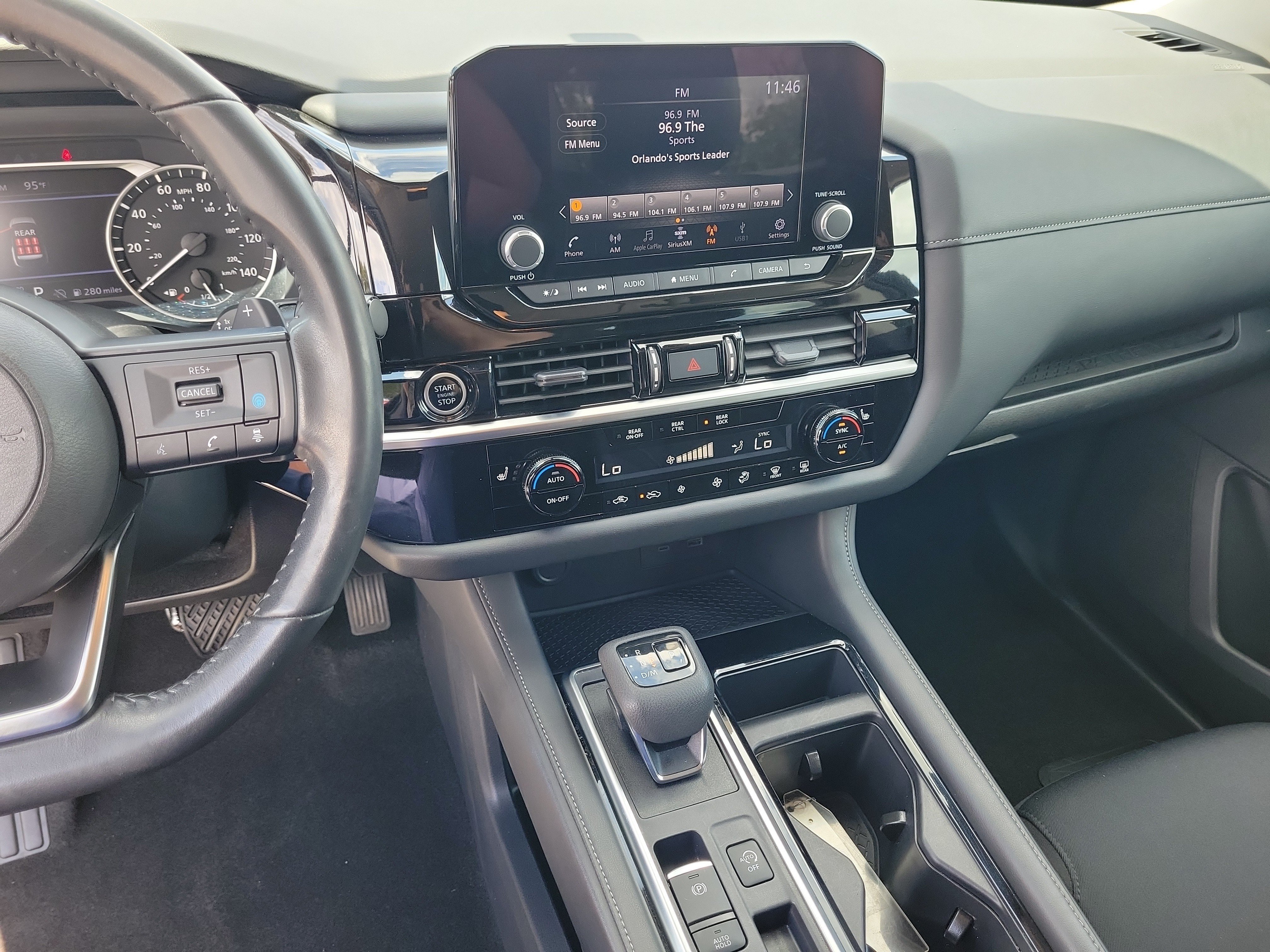 Certified 2024 Nissan Pathfinder SV w/ Black Appearance Package FWD image 21