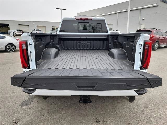 New 2026 GMC Sierra 3500 Denali w/ Denali Reserve Package image 7