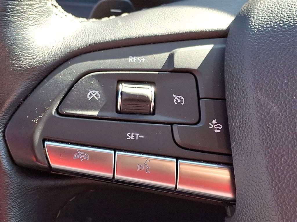 Certified 2024 Cadillac XT4 Premium Luxury image 21