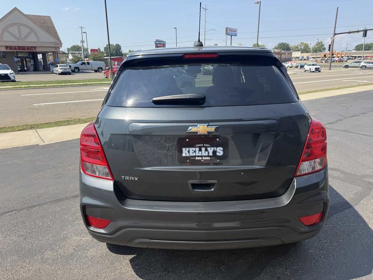 Used 2019 Chevrolet Trax LS w/ Tint and Cruise Package FWD image 4