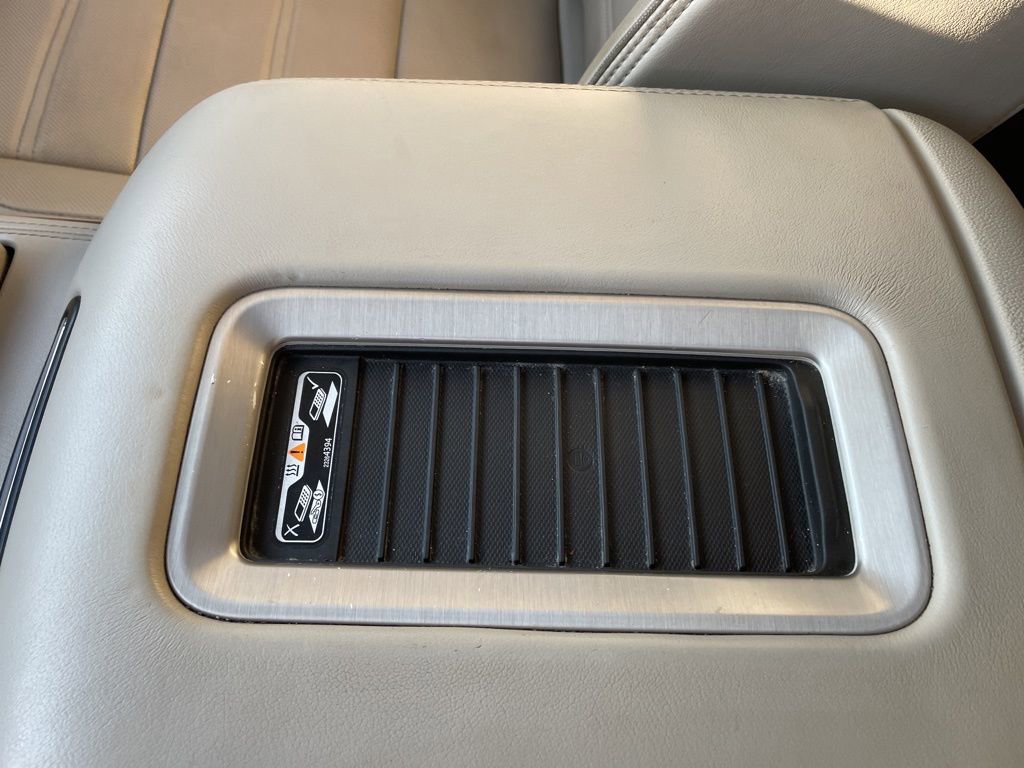 Used 2018 GMC Yukon Denali w/ Denali Ultimate Package image 23