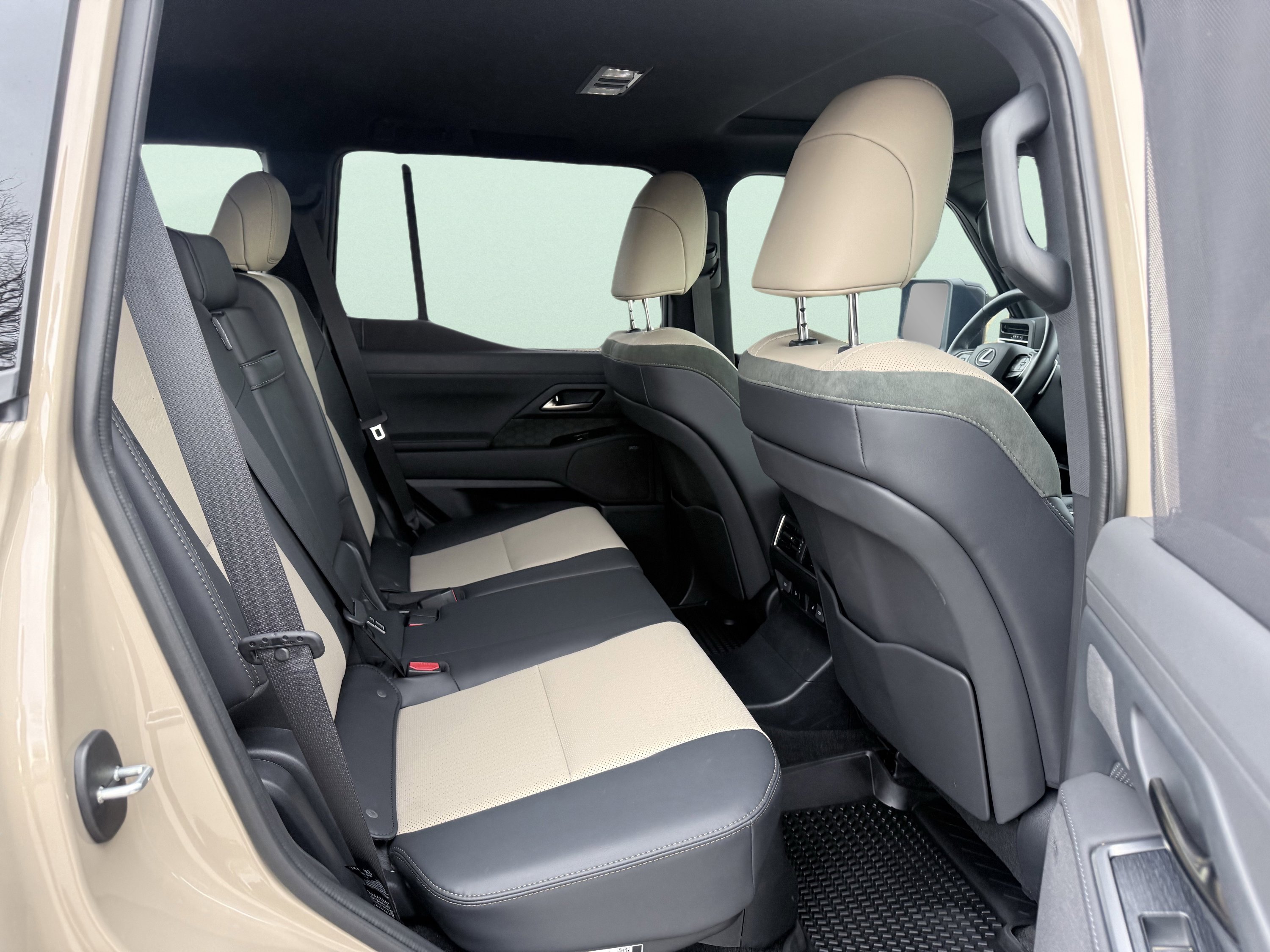 Used 2025 Lexus GX 550 image 50