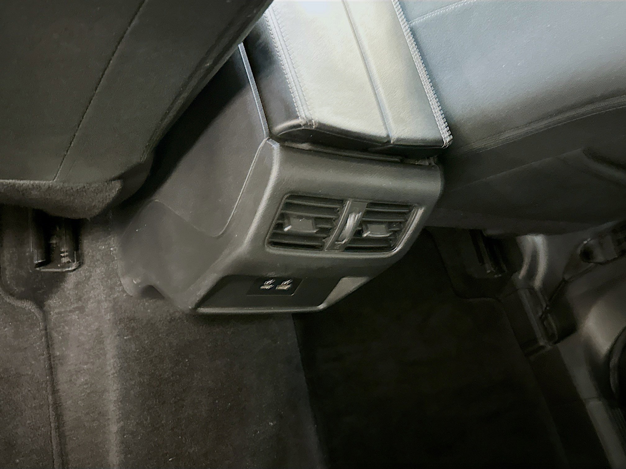 Used 2023 Nissan Rogue SV image 27