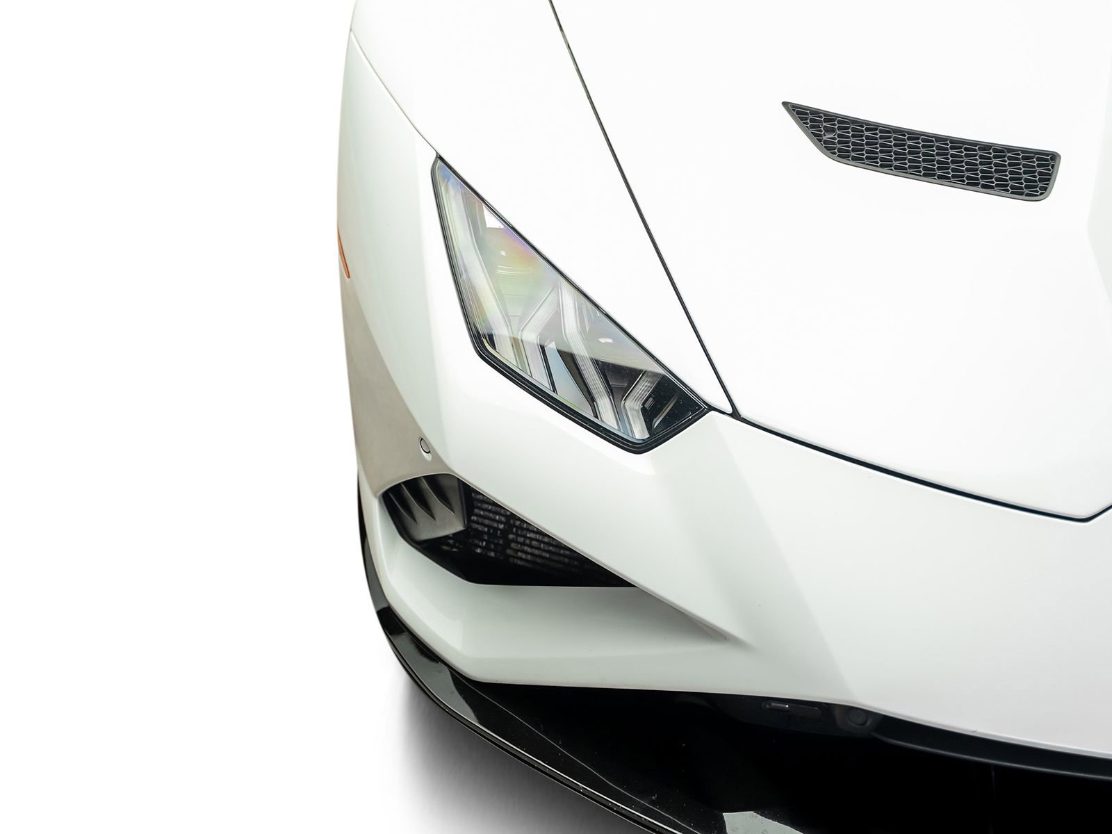 Used 2020 Lamborghini Huracan EVO RWD image 10