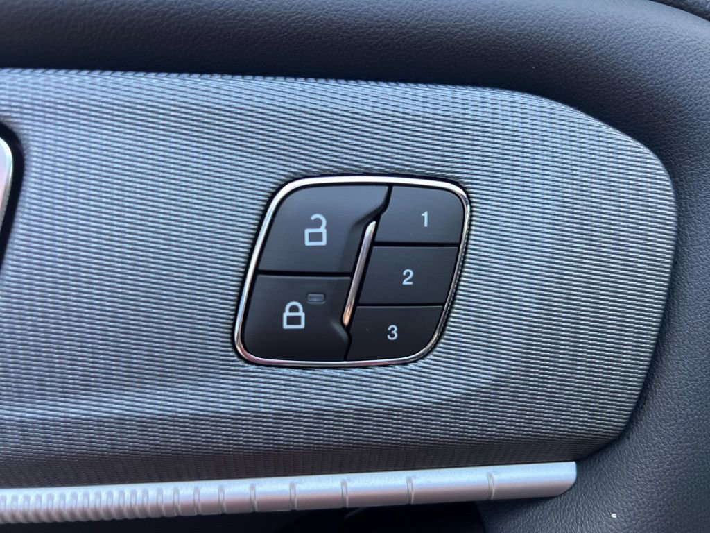 New 2026 Ford Explorer ST-Line image 16