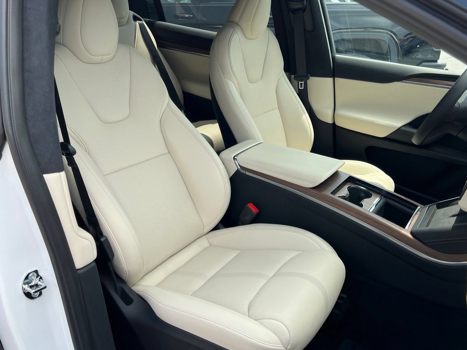 Used 2026 Tesla Model X AWD/4WD image 14