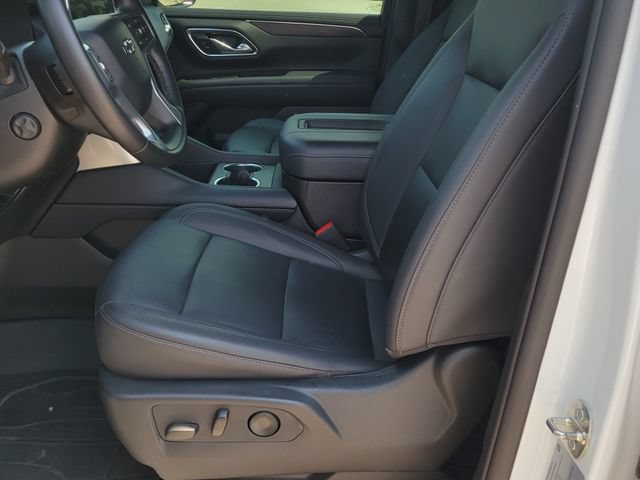 Used 2023 Chevrolet Tahoe Z71 w/ Luxury Package AWD/4WD image 6