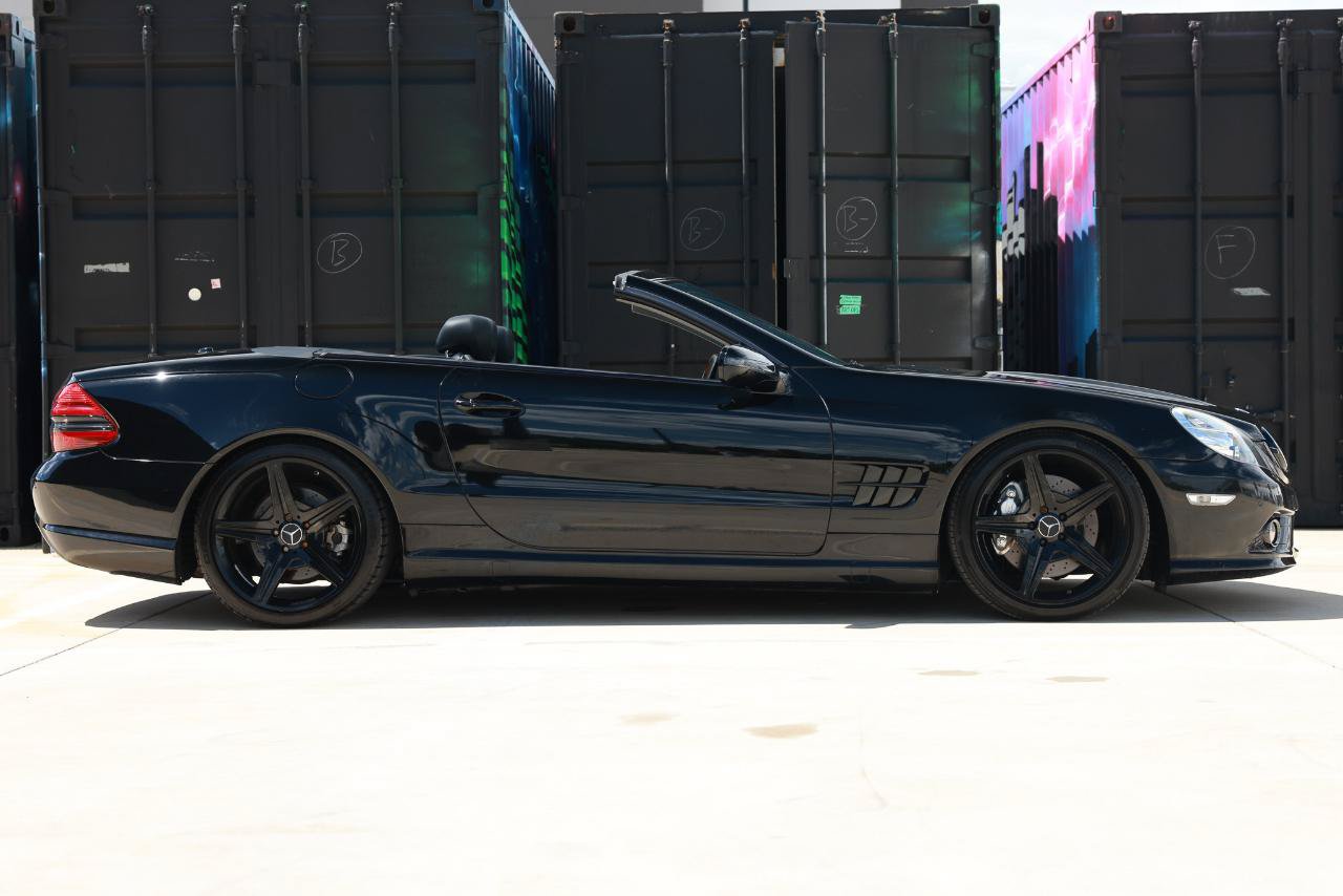 Used 2009 Mercedes-Benz SL 550 w/ Premium I Pkg image 13