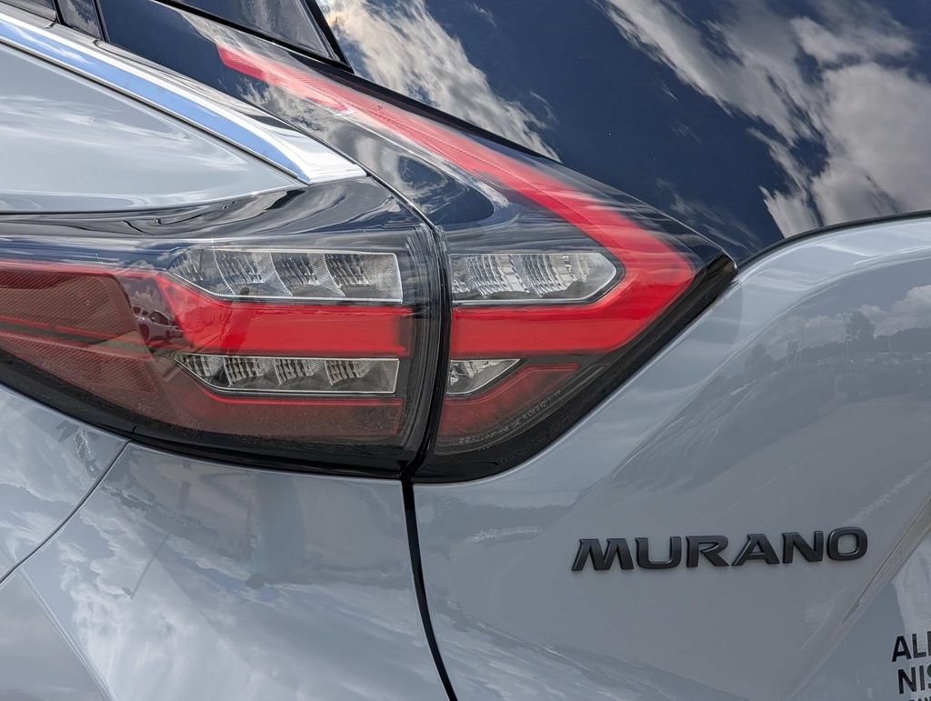 Used 2022 Nissan Murano SV w/ SV Midnight Edition Package FWD image 10