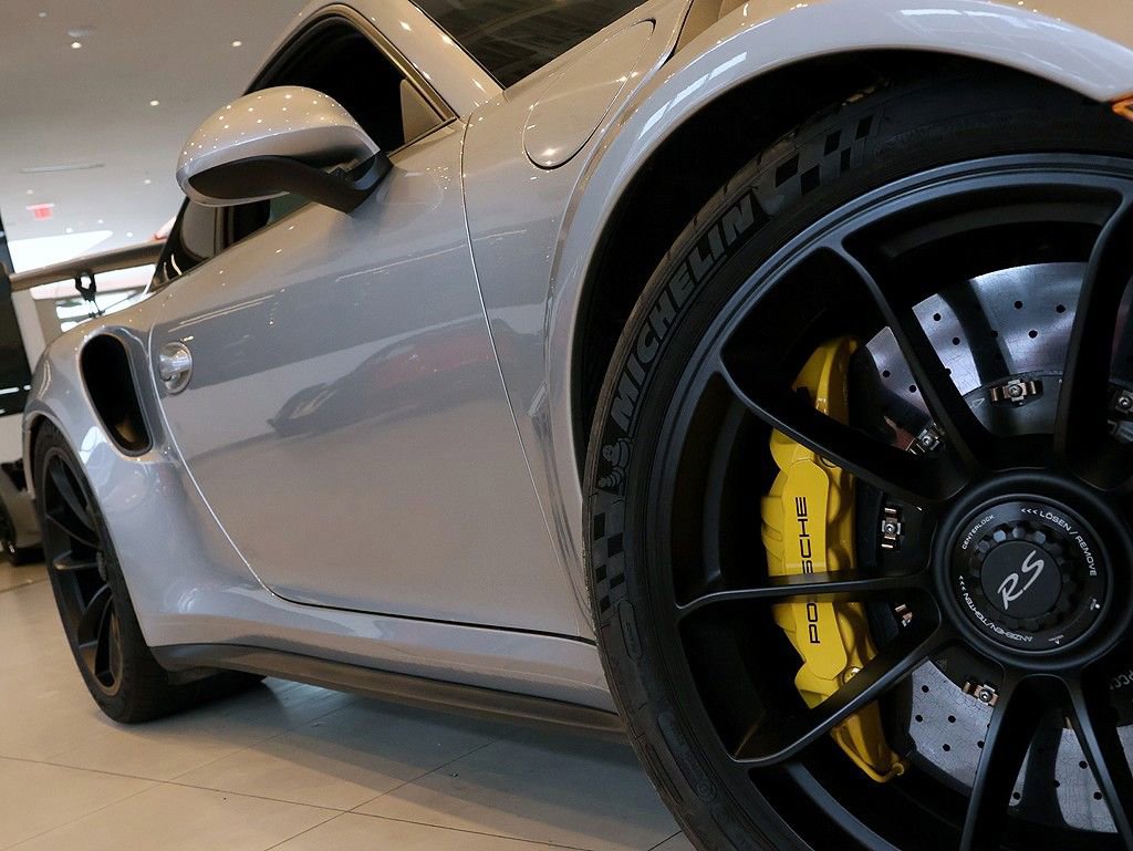 Used 2016 Porsche 911 GT3 RS image 11