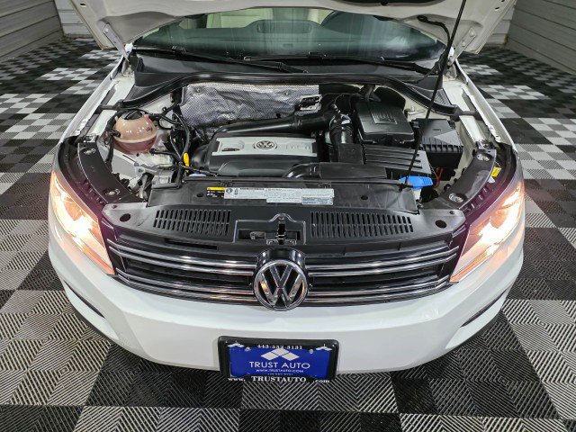 Used 2017 Volkswagen Tiguan S image 35