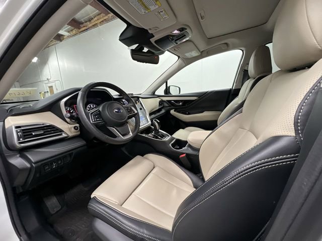 Used 2025 Subaru Outback Limited w/ Popular Package #2 AWD/4WD image 10