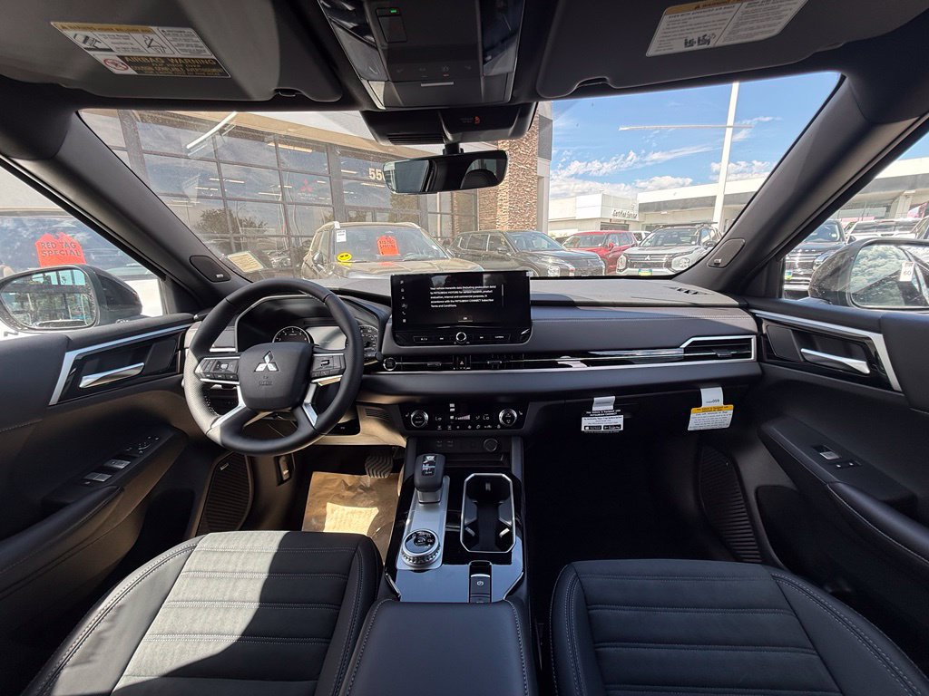 New 2026 Mitsubishi Outlander LE FWD image 19