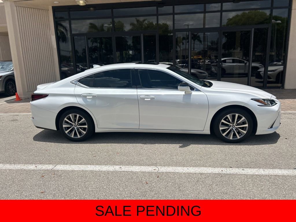 Certified 2021 Lexus ES 350 w/ Premium Package FWD image 2