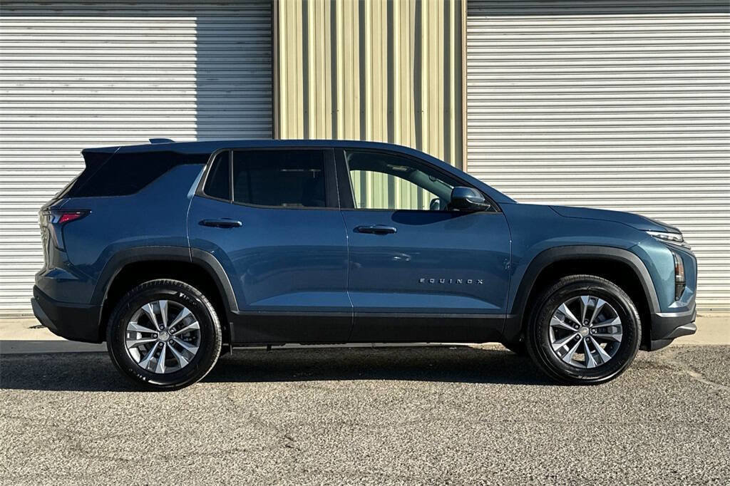 New 2026 Chevrolet Equinox LT image 8